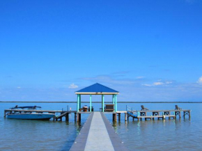 Daphne's Lagoon Lodge